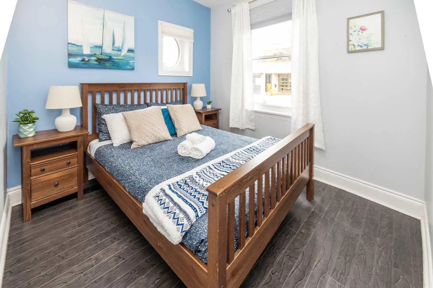 Pet-Friendly Home - Near Chinatown & Little Italy Ottawa